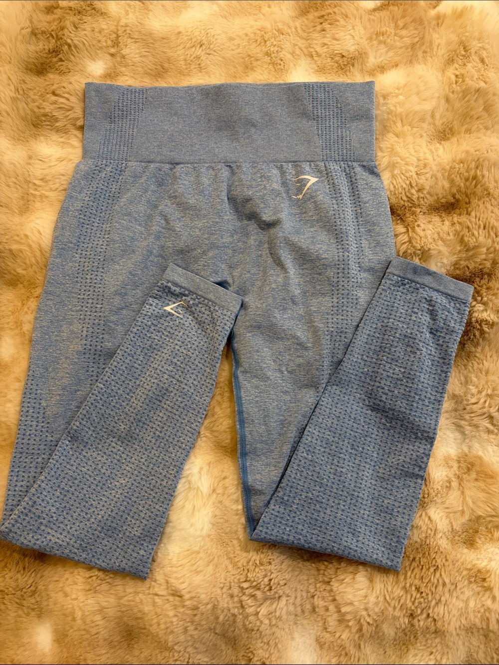 Gymshark women’s athletic leggings size medium light blue EUC gym yoga training